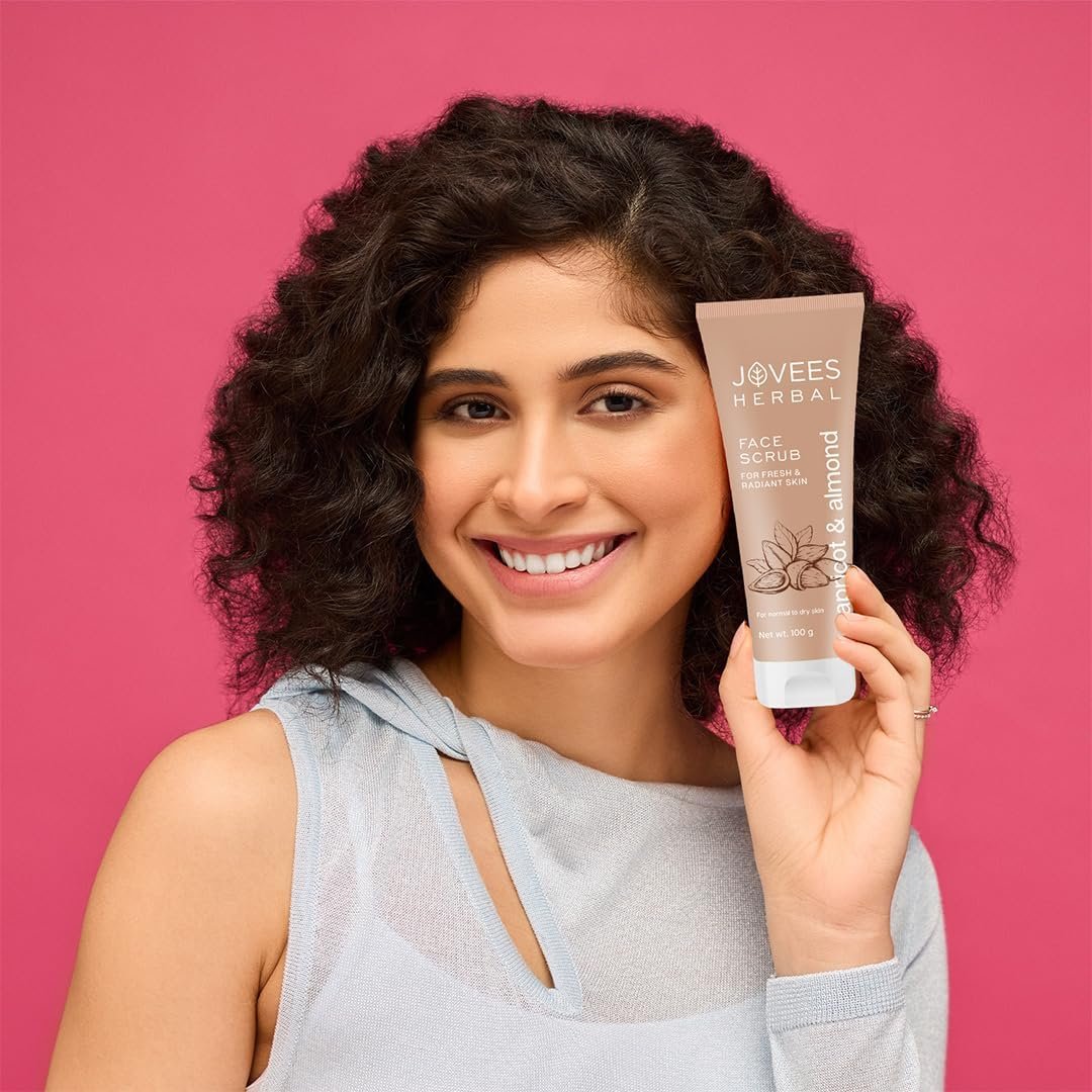 Jovees Herbal Apricot & Almond Face Scrub with Almond, Apricot & Wheatgerm Oil For Normal to Dry Skin | Gently Removes dead Skin, Anti-Pigmentation, Tan Removal, Smooth and Clear Complexation 100g - Image 5