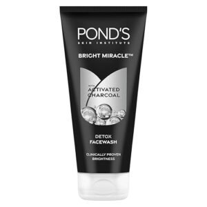 POND'S Pure Detox Face Wash 200 g|| Daily Exfoliating & Brightening Cleanser|| Deep Cleans Oily Skin - With Activated Charcoal for Fresh|| Glowing Skin